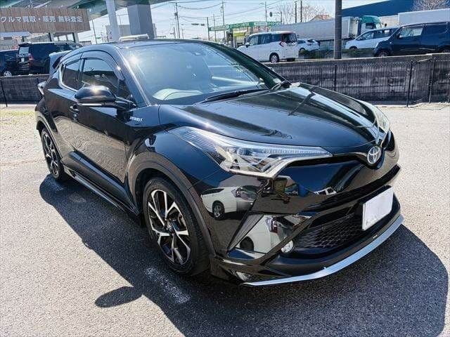2017 TOYOTA C-HR 1.8 G