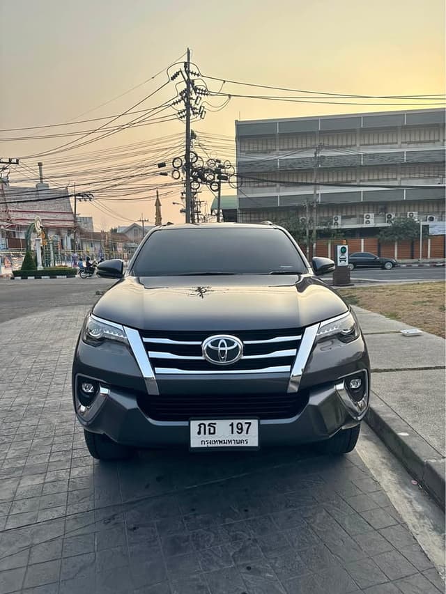 2018 TOYOTA FORTUNER 2.8 TRD