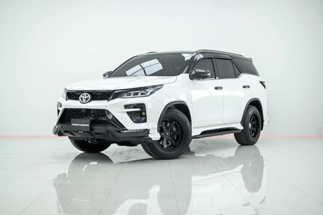 2021 TOYOTA FORTUNER 2.4 LEGENDER