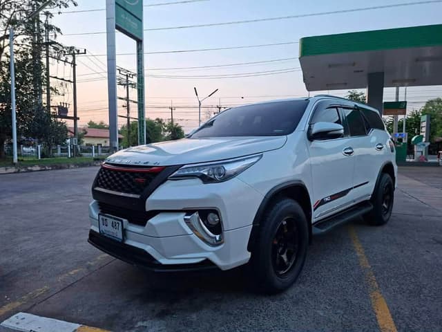 2017 TOYOTA FORTUNER 2.4
