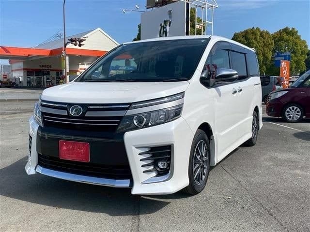 2017 TOYOTA VOXY 2.0 ZS