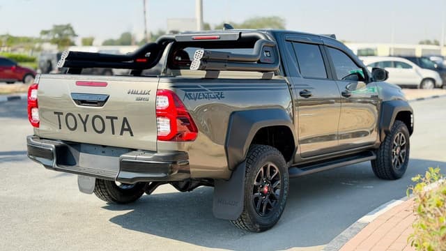 *TOYOTA HILUX 2024 | (DOUBLE CABIN GR KITT INSTALLED | RIGHT-HAND-DRIVE
