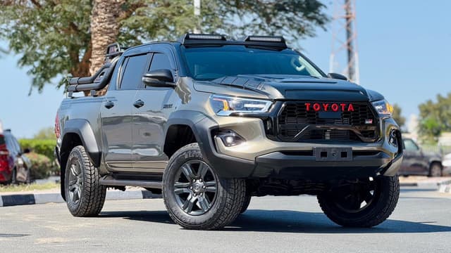 TOYOTA HILUX 2022 DOUBLE CABIN GR KITT INSTALLED