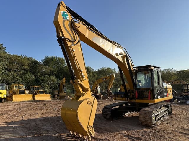2020 CATERPILLAR 320