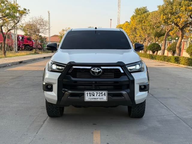2020 TOYOTA HILUX REVO ROCCO 2.4 DOUBLE CAB