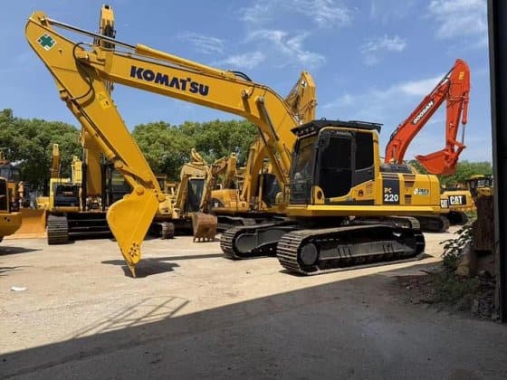 2022 KOMATSU PC220-8 EXCAVATOR