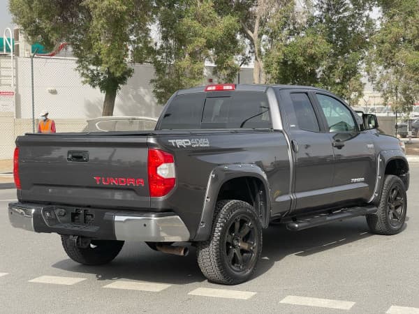 2017 TOYOTA TUNDRA 5.7 DOUBLE CAB