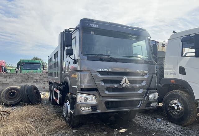 2021 SINOTRUK HOWO 6X4 DUMP TRUCK WD615