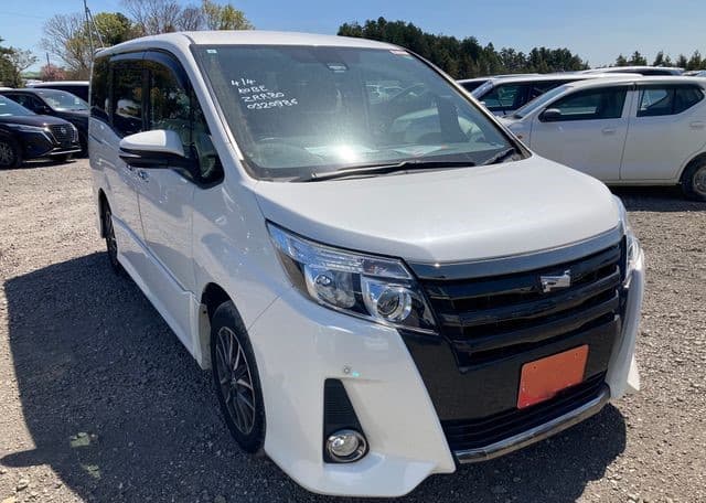 2017 TOYOTA NOAH 2.0L SI PACKAGE