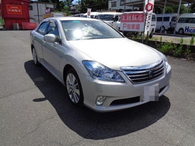 2010 TOYOTA CROWN